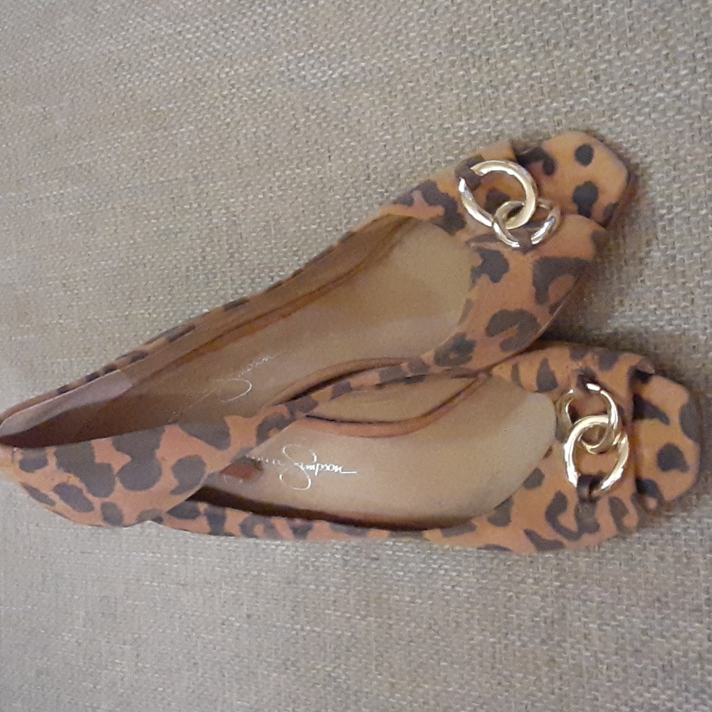 Jessica Simpson - Picture 2 of 8